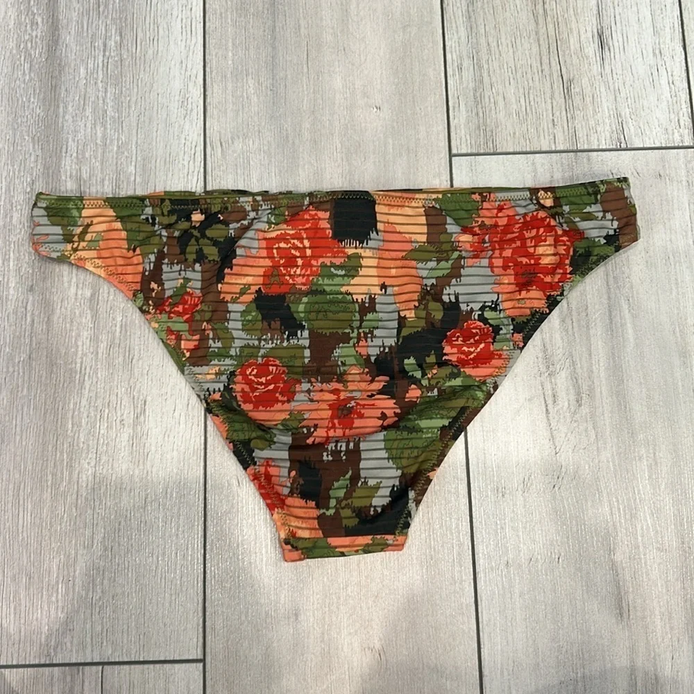 Nymos green floral print swim bikini bottom size large